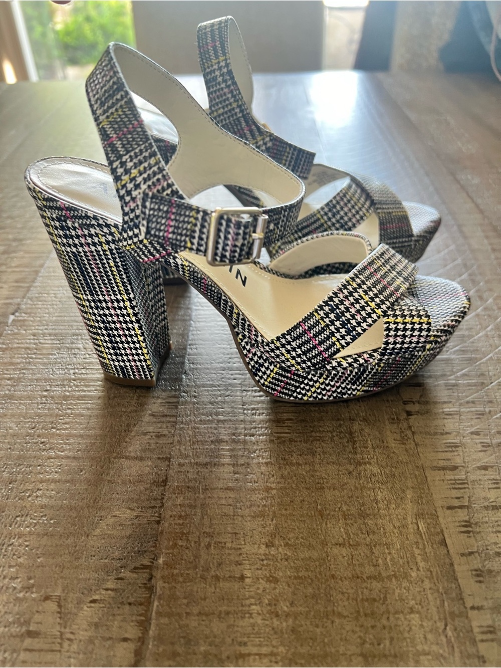 Anne Klein Black & White Plaid Platform Sandals with Pink Detail - Picture 3 of 7